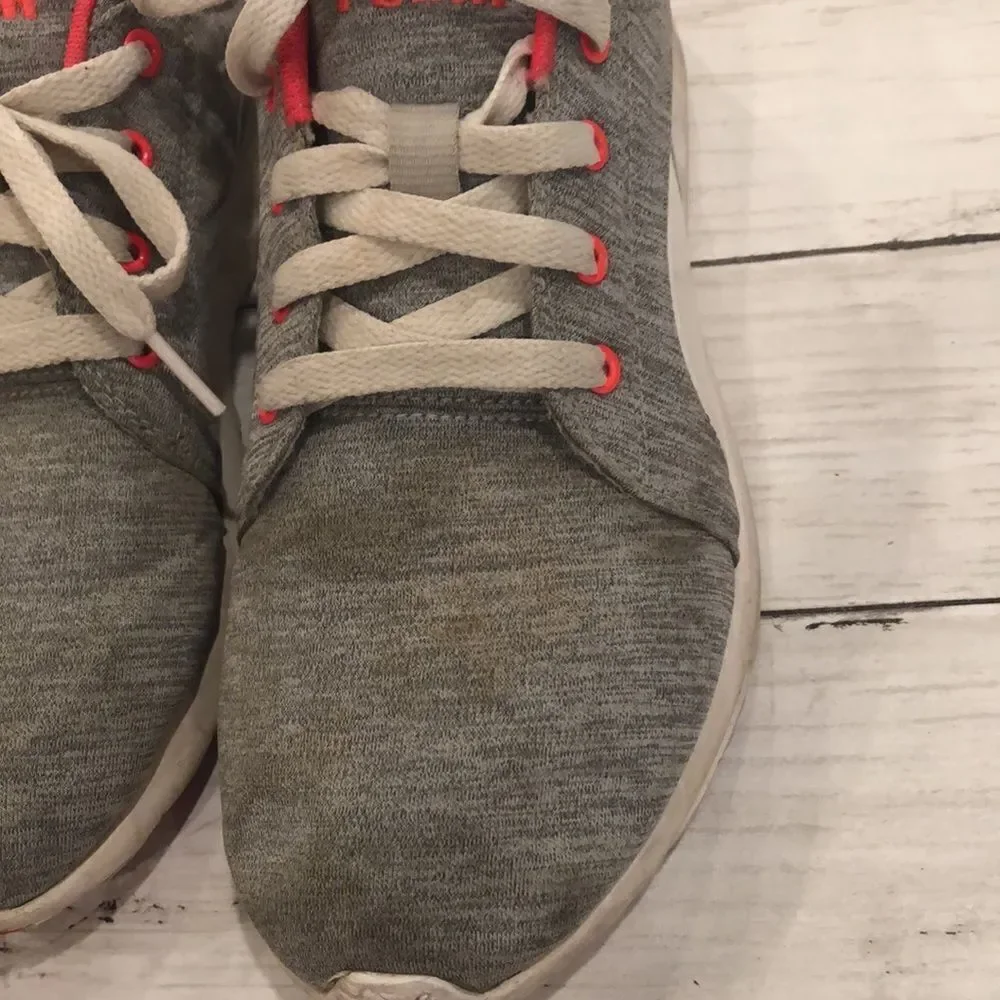 Puma Gray and Pink Everride knit sneakers